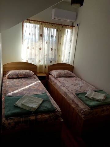 Фотографии Гостевой дом DNK Residence г. Simila (Румыния) №3 Фото Гостевой дом DNK Residence г. Simila 3